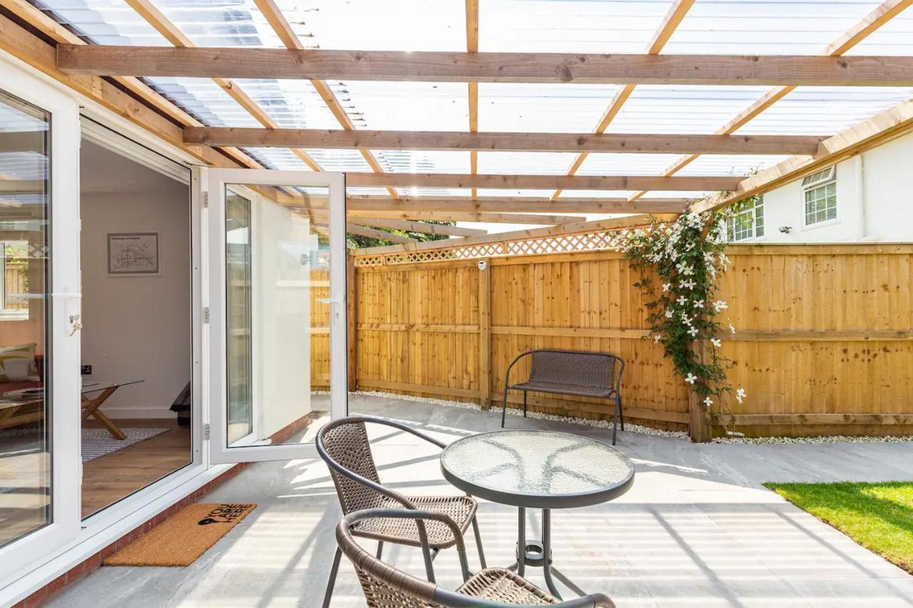 Charming Chester Studio With Private Garden & Free Parking Bagian luar foto