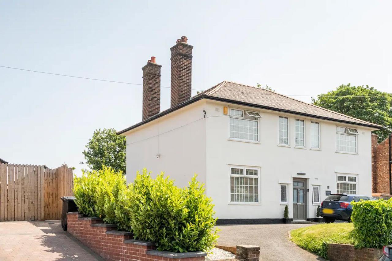 Charming Chester Studio With Private Garden & Free Parking Bagian luar foto